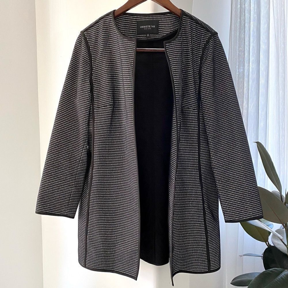 Lafayette 148 Collarless Cape in Black/White, Size 12